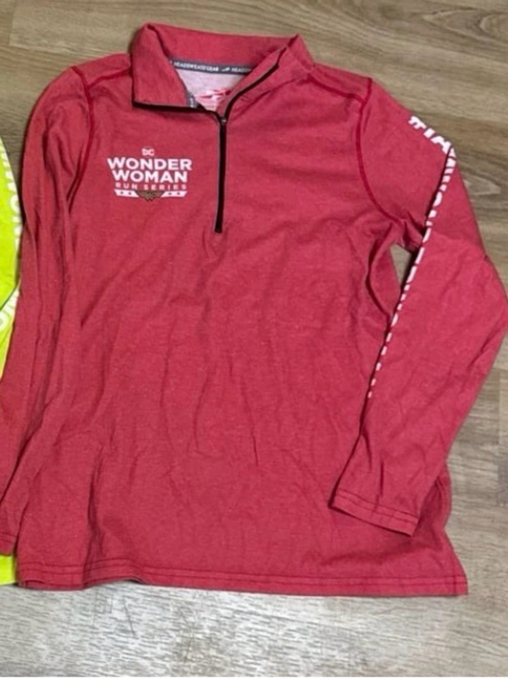 Wonder Woman lightweight DC Comics Long Sleeve Polo Top never worn XS